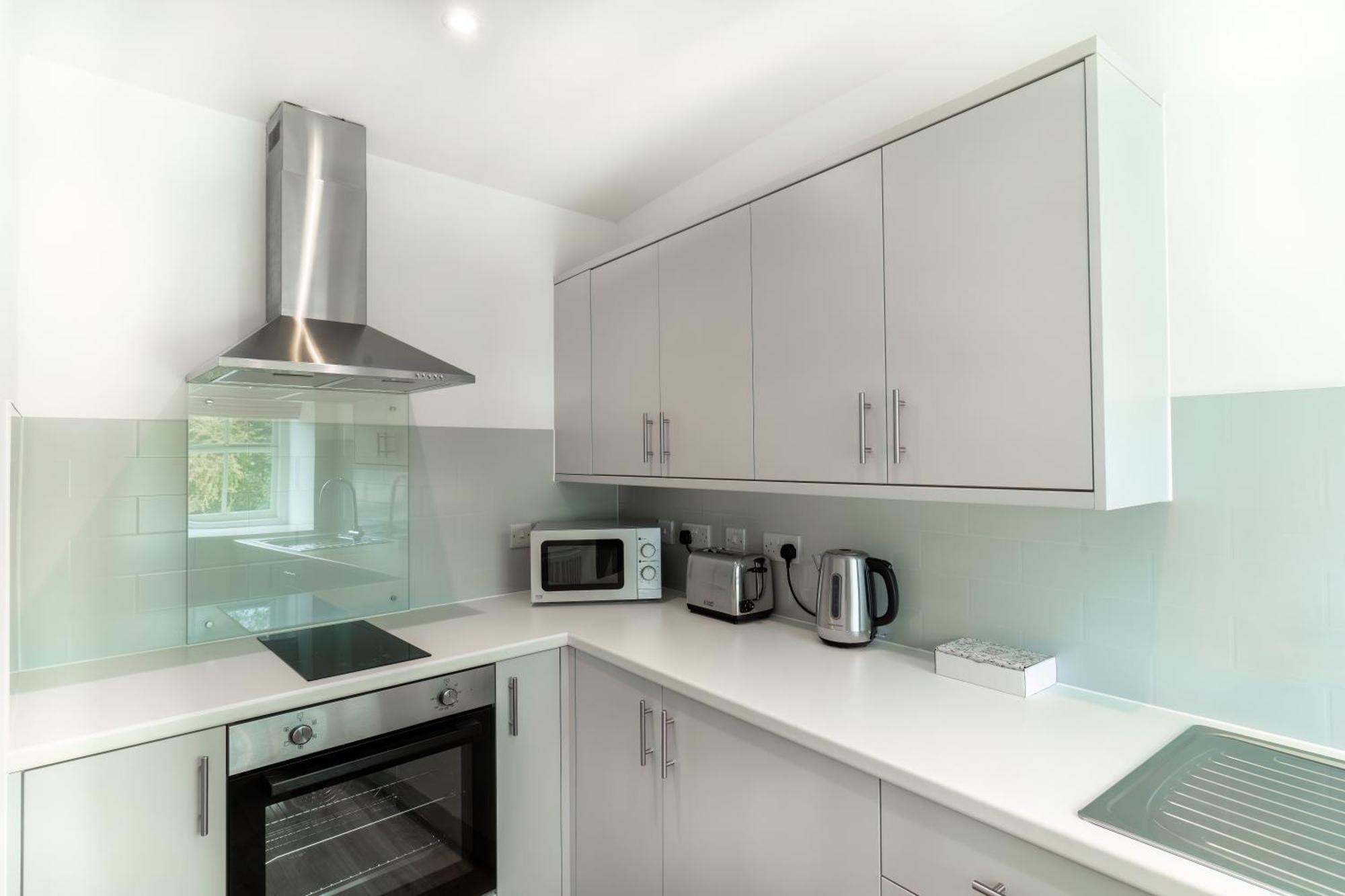 Lonsdale House Boutique Apartments Ълвърстън Екстериор снимка