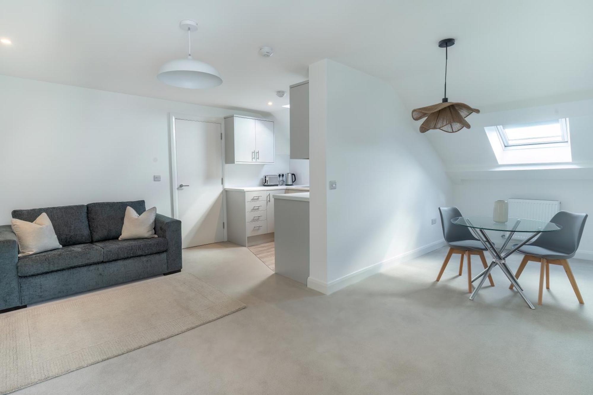 Lonsdale House Boutique Apartments Ълвърстън Екстериор снимка