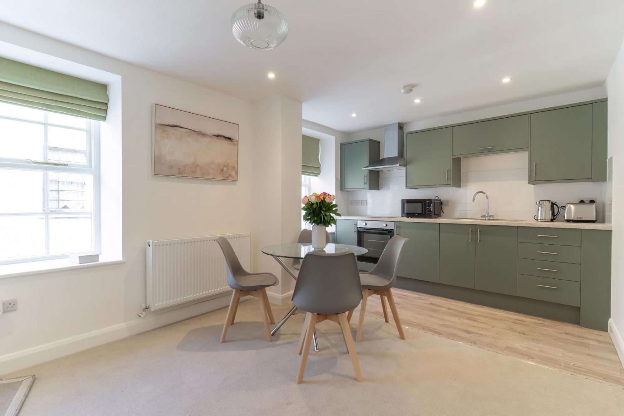 Lonsdale House Boutique Apartments Ълвърстън Екстериор снимка