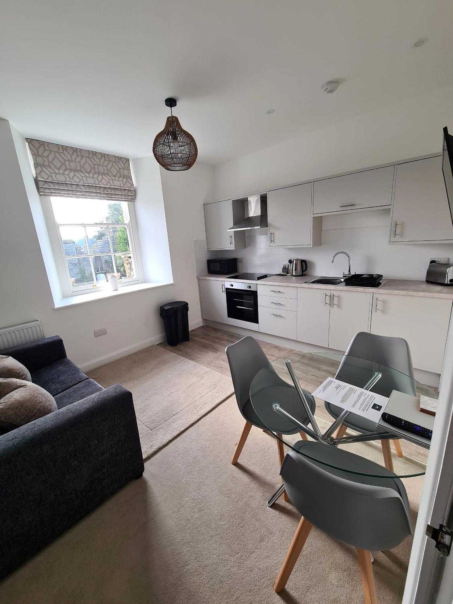 Lonsdale House Boutique Apartments Ълвърстън Екстериор снимка